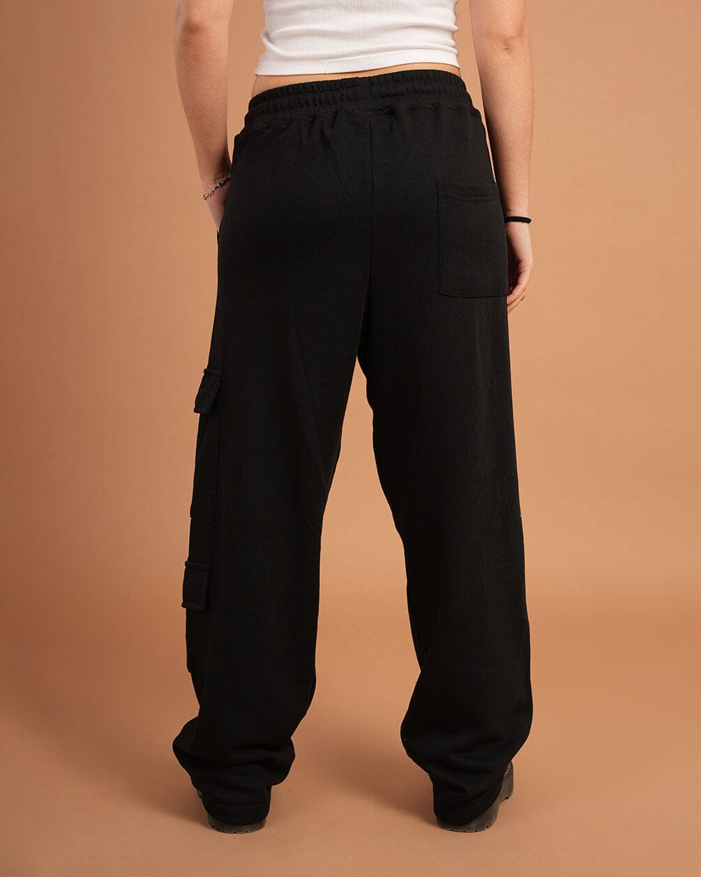 Black Cargo Swants Swants IN YOUR SHOE