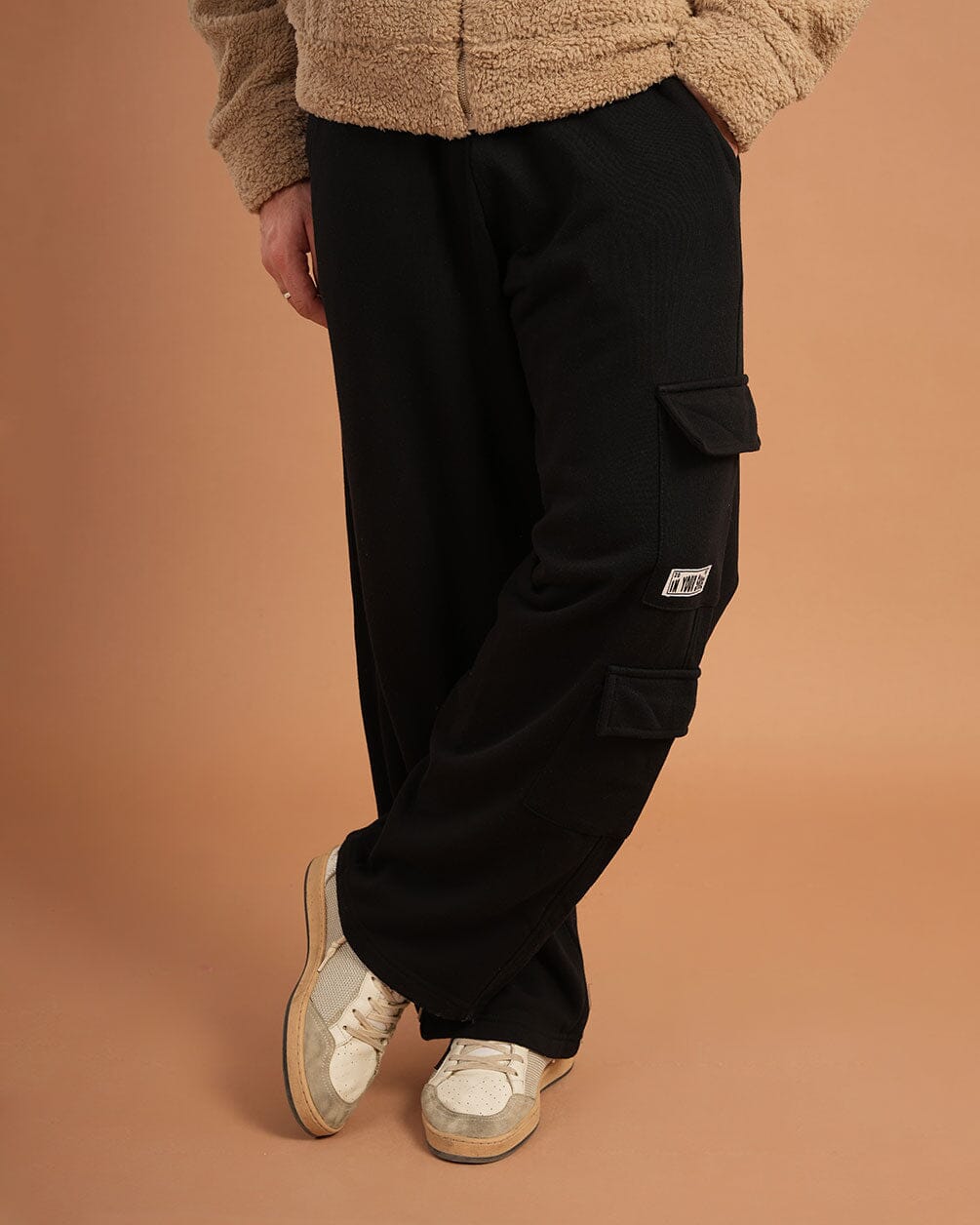 Black Cargo Swants Swants IN YOUR SHOE XL