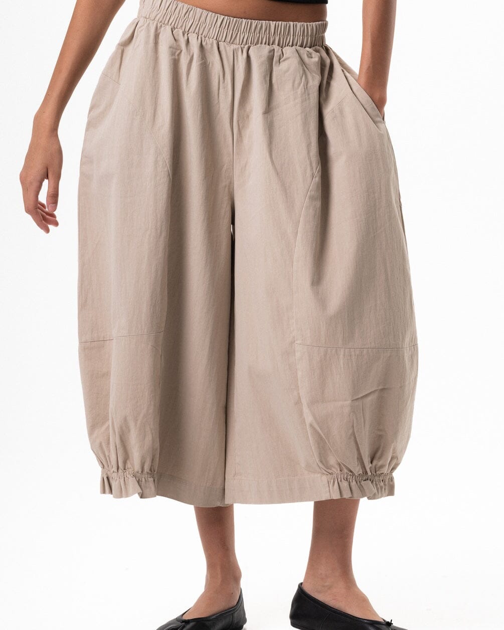 Female Beige Cropped Balloon Pants Pants IN YOUR SHOE M