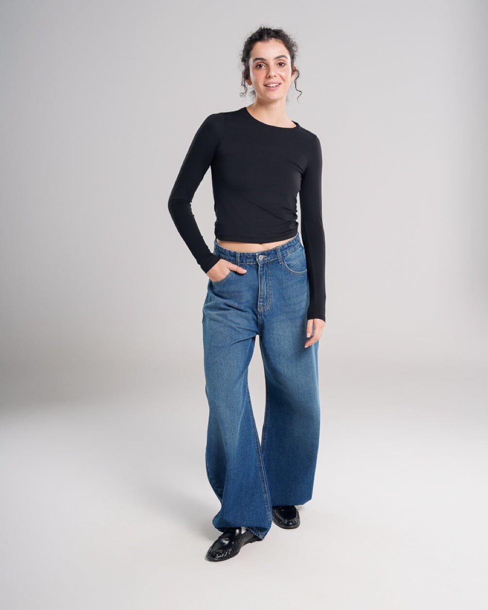 Female Light Blue Huge Back Pocket Barrel Fit Jeans Jeans IN YOUR SHOE 34