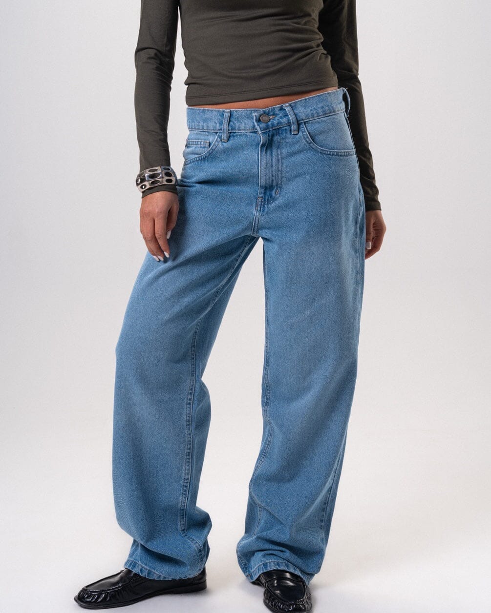 Female Medium Blue Contrast Badge Straight Jeans Jeans IN YOUR SHOE 36