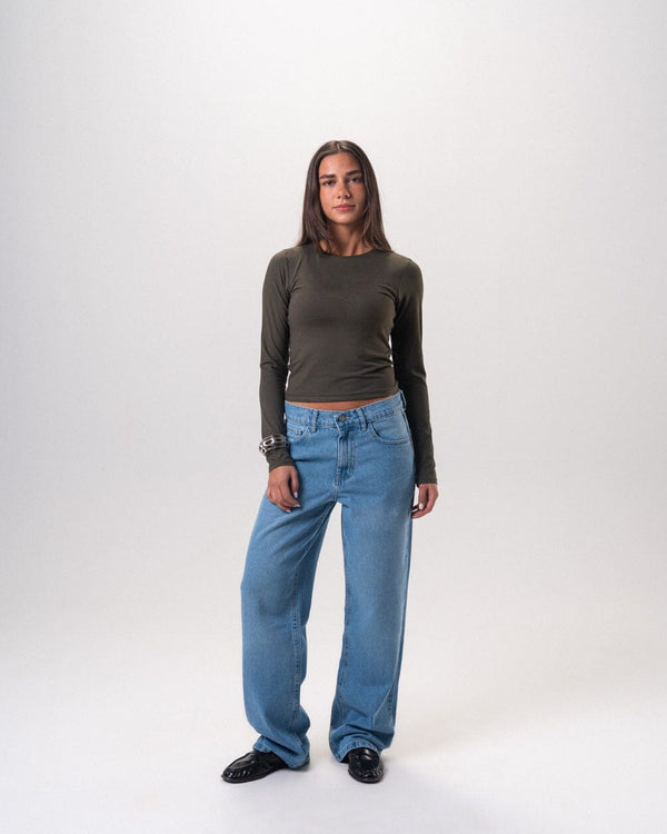 Female Medium Blue Contrast Badge Straight Jeans