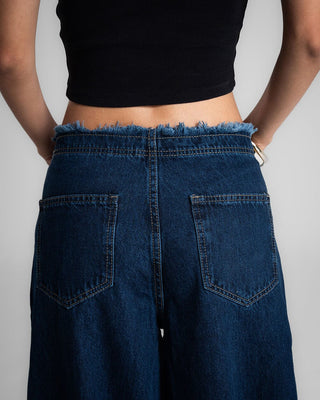 Unfinished Textured Blue Jeans Jeans IN YOUR SHOE 40