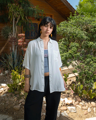 White Oversized Short Sleeve Shirt Short Sleeve Shirt IN YOUR SHOE M