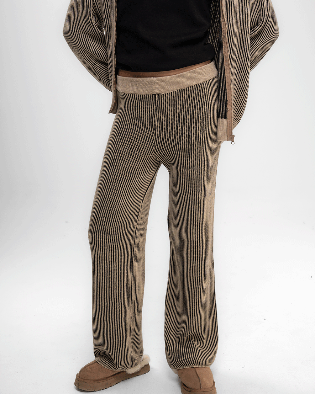 Brown Regular Knit Pants Knit Pants IN YOUR SHOE 