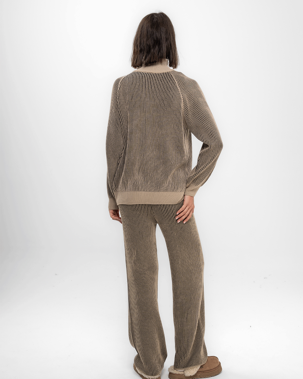 Brown Regular Knit Pants Knit Pants IN YOUR SHOE 