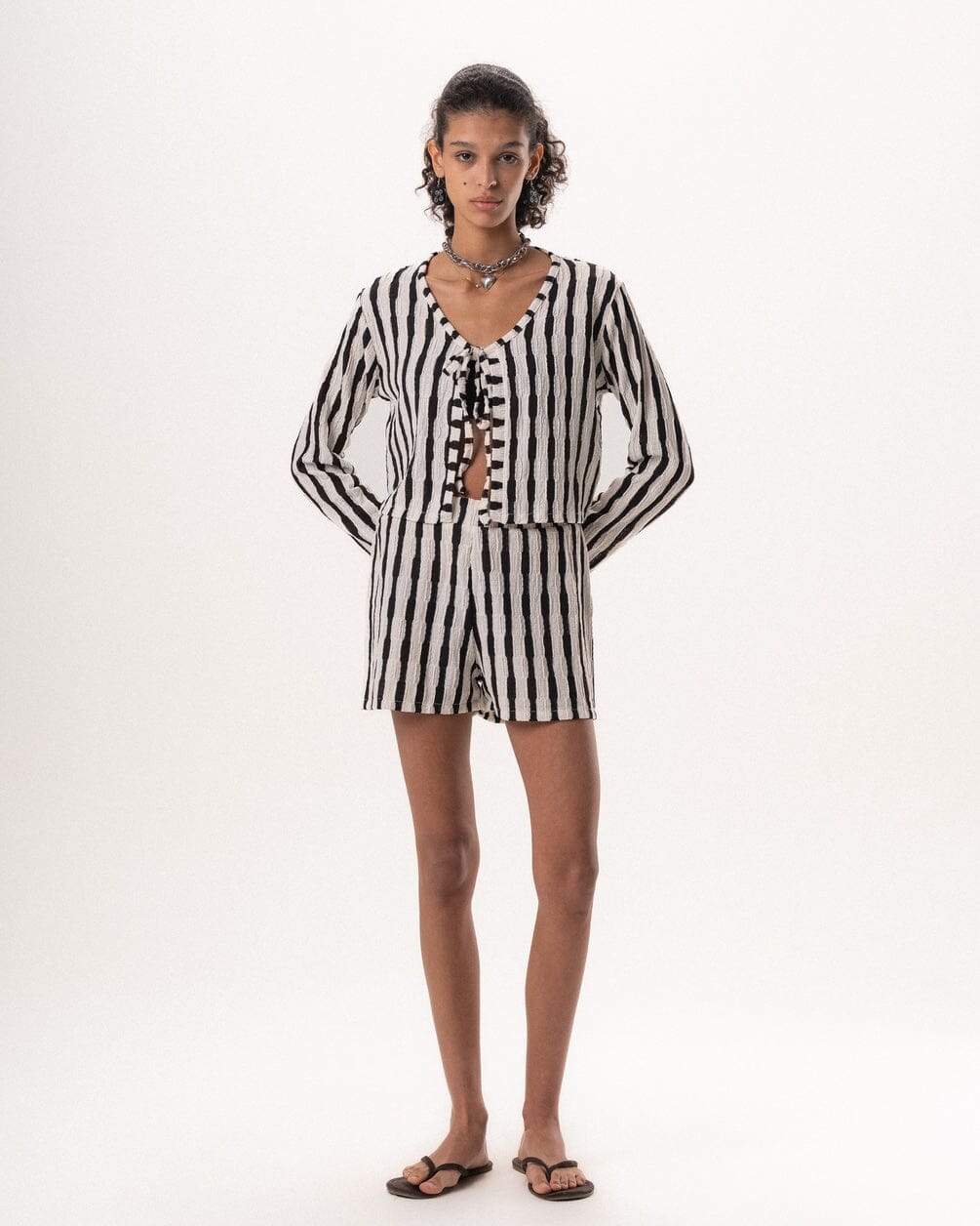 Female Black Striped Long Sleeve Knit Top Knitwear IN YOUR SHOE M 