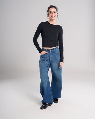 Female Light Blue Huge Back Pocket Barrel Fit Jeans Jeans IN YOUR SHOE 34 