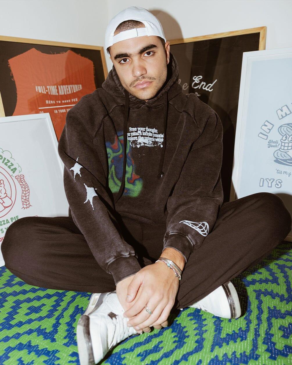 Free Your Thoughts Boxy Fit Hoodie Acid Washed Hoodies IN YOUR SHOE 